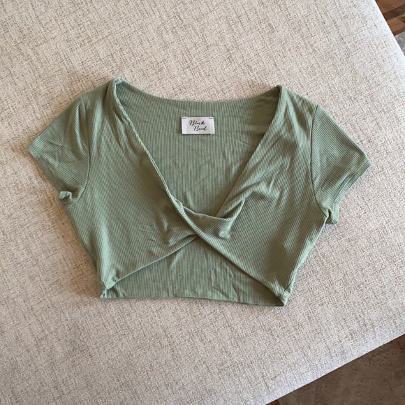🪞 ribbed short sleeve crop top - Picture 1 of 7